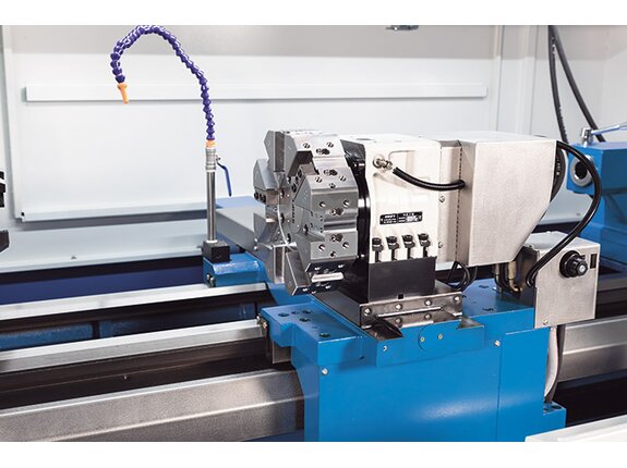 Automatic 8-station tool turret with hydraulic clamping