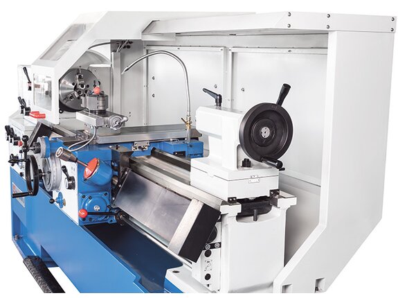 The tailstock can be repositioning for conical turning