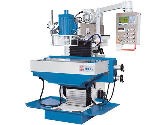 FPK 6.3 - Notre nouvelle génération de machines-outils avec
avance automatique et entraînement de broche réglable en continu