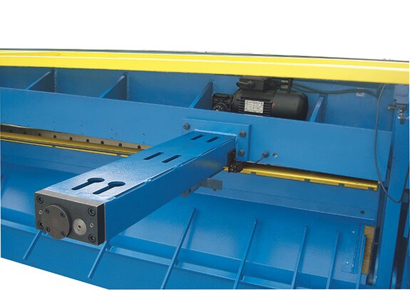 The rugged back gauge stands up to every day production challenges