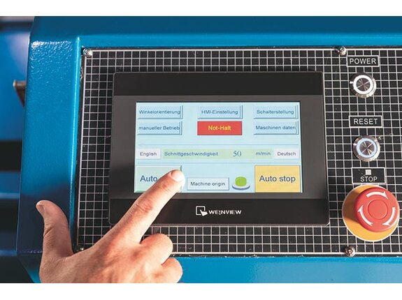In Auto Mode, feed distance, cut angle, and number of cuts can be programmed within the respective configurations